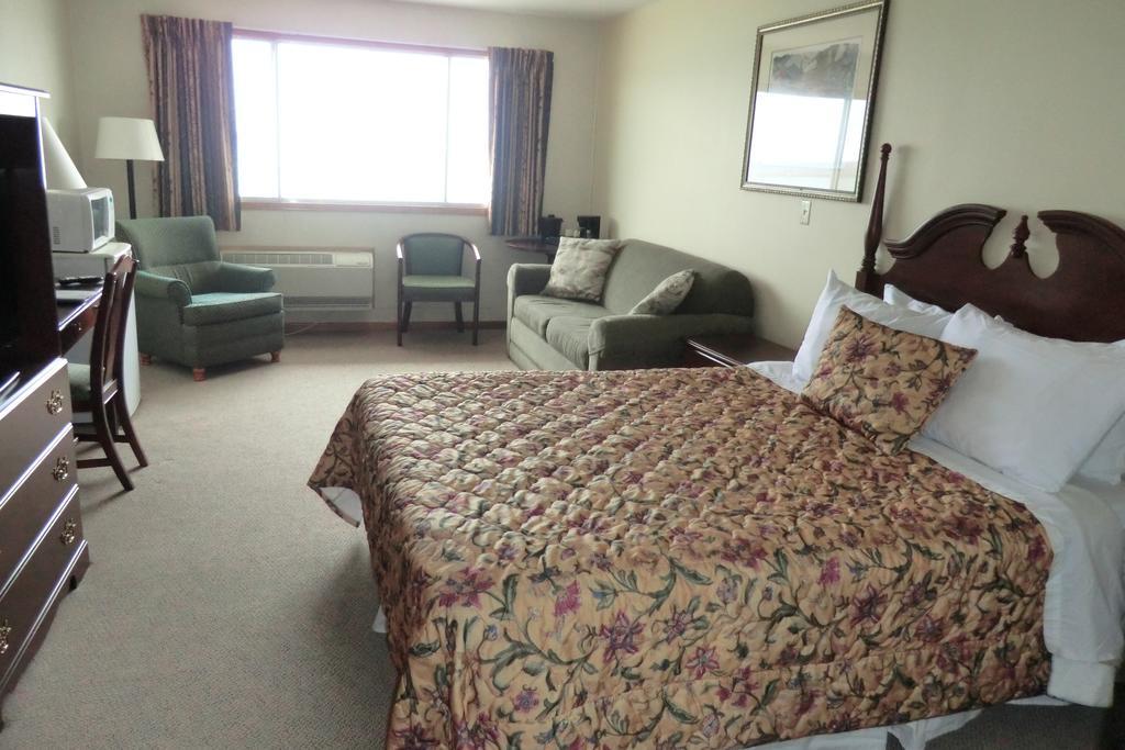 Admiral Digby Inn Restaurant&Cottages Extérieur photo