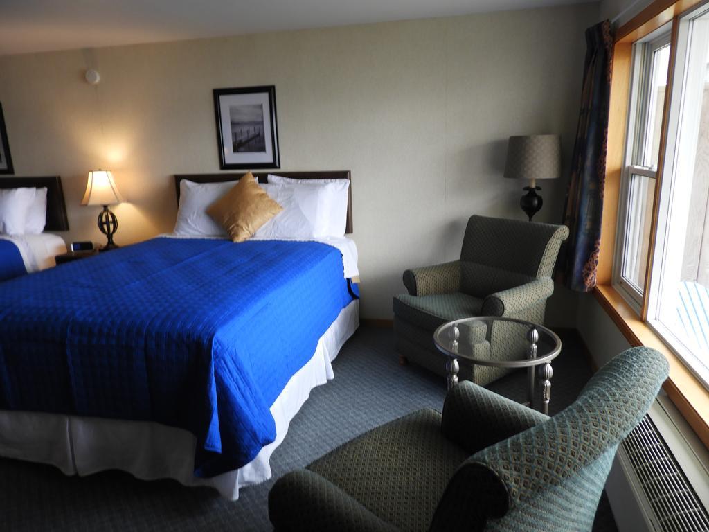 Admiral Digby Inn Restaurant&Cottages Extérieur photo
