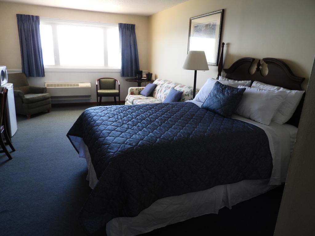 Admiral Digby Inn Restaurant&Cottages Extérieur photo
