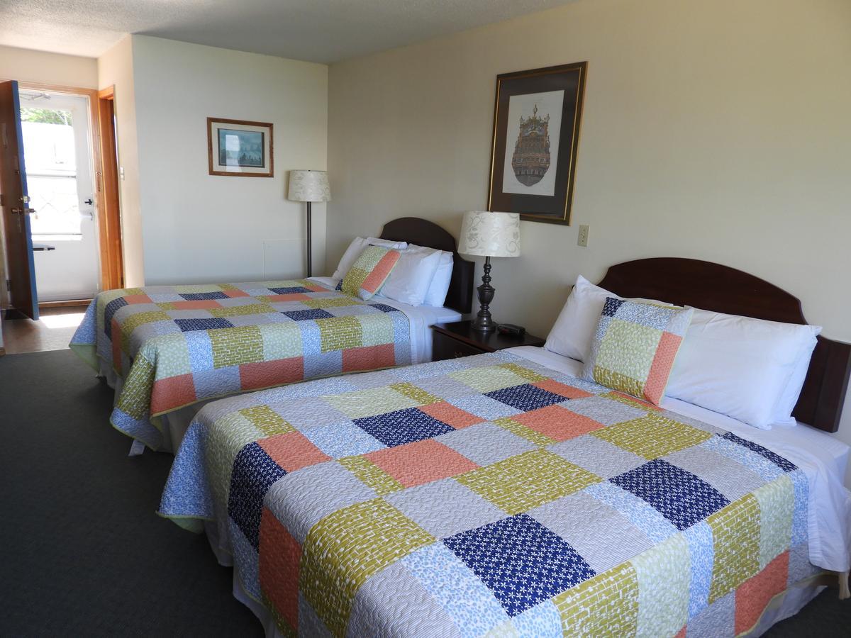 Admiral Digby Inn Restaurant&Cottages Extérieur photo
