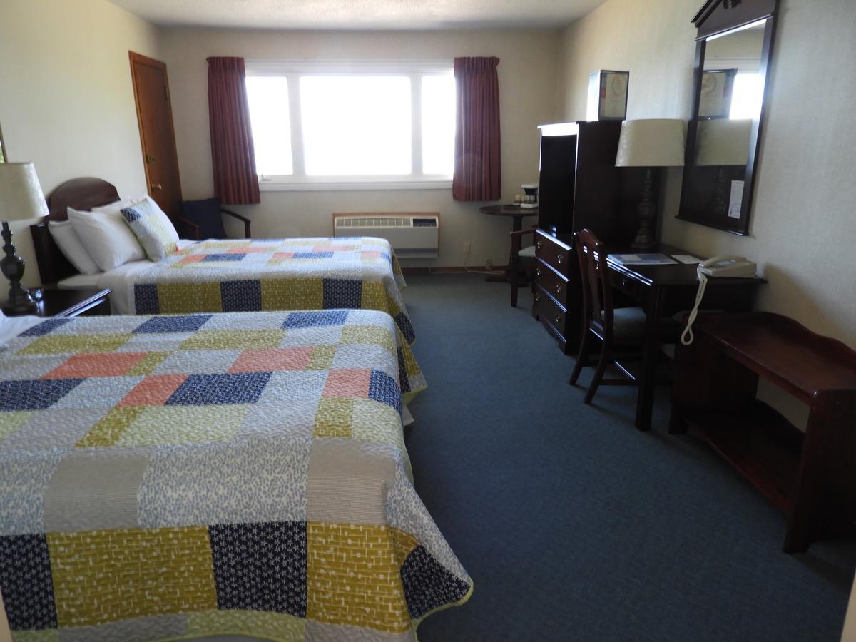 Admiral Digby Inn Restaurant&Cottages Extérieur photo