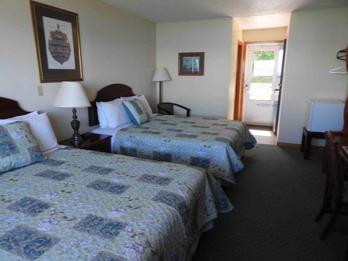 Admiral Digby Inn Restaurant&Cottages Extérieur photo
