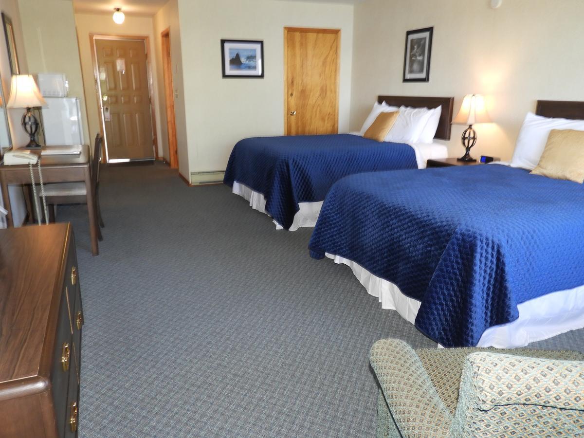 Admiral Digby Inn Restaurant&Cottages Extérieur photo