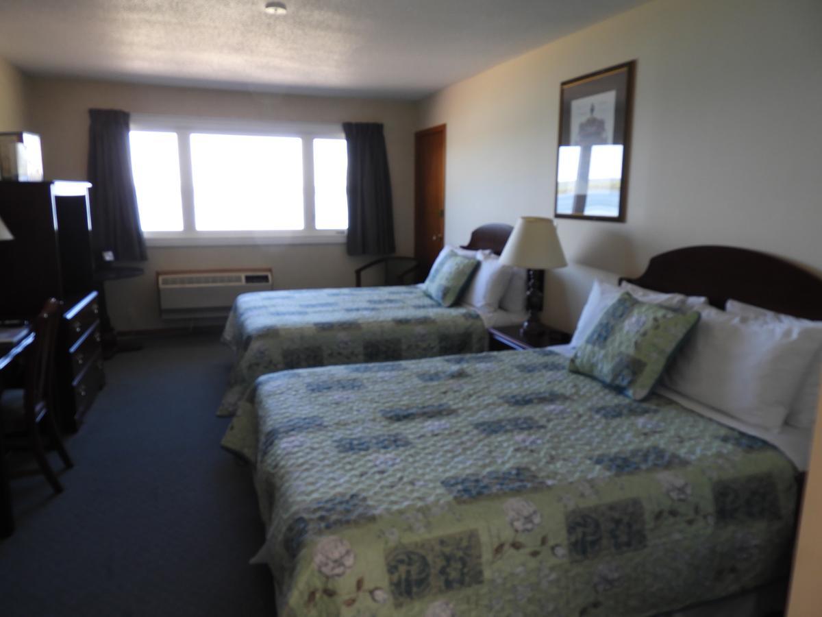 Admiral Digby Inn Restaurant&Cottages Extérieur photo