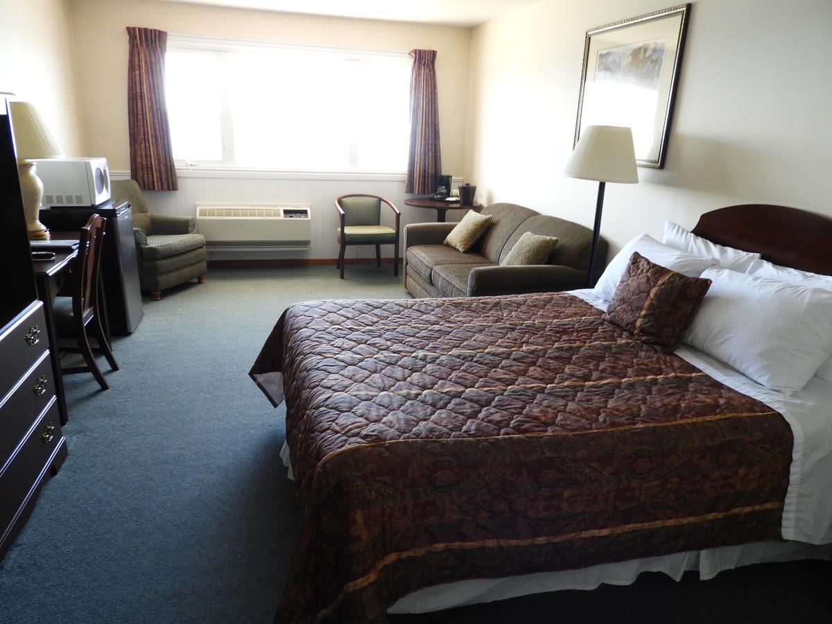 Admiral Digby Inn Restaurant&Cottages Extérieur photo
