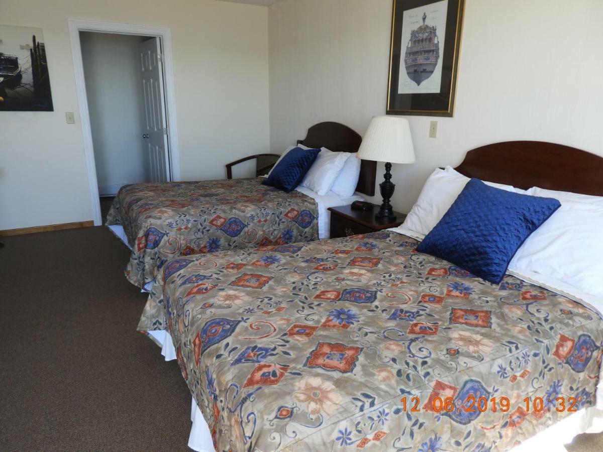 Admiral Digby Inn Restaurant&Cottages Extérieur photo